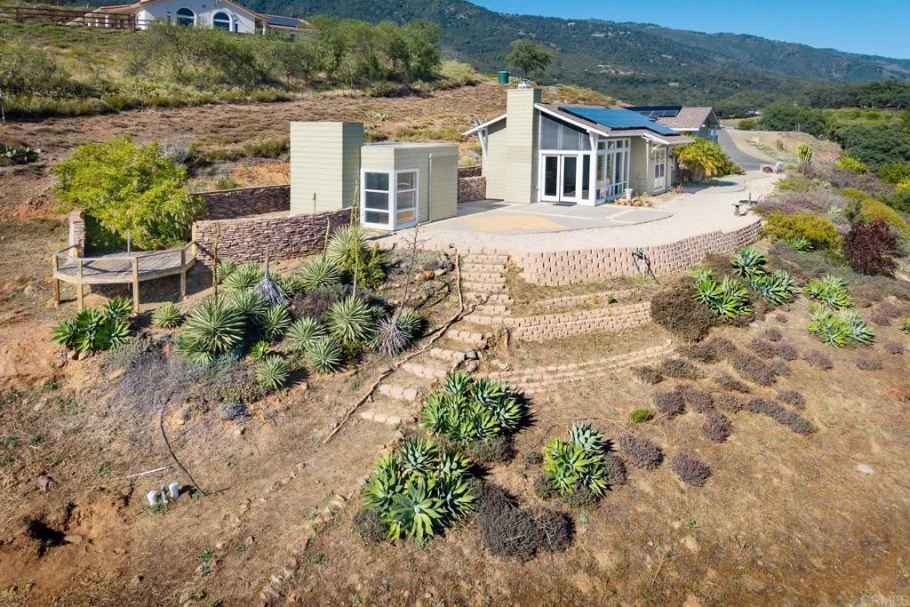 https://cdn.realtyfeed.com/cdn/127/306722472/4d63b4492d809a3823b586acecd87977.webp