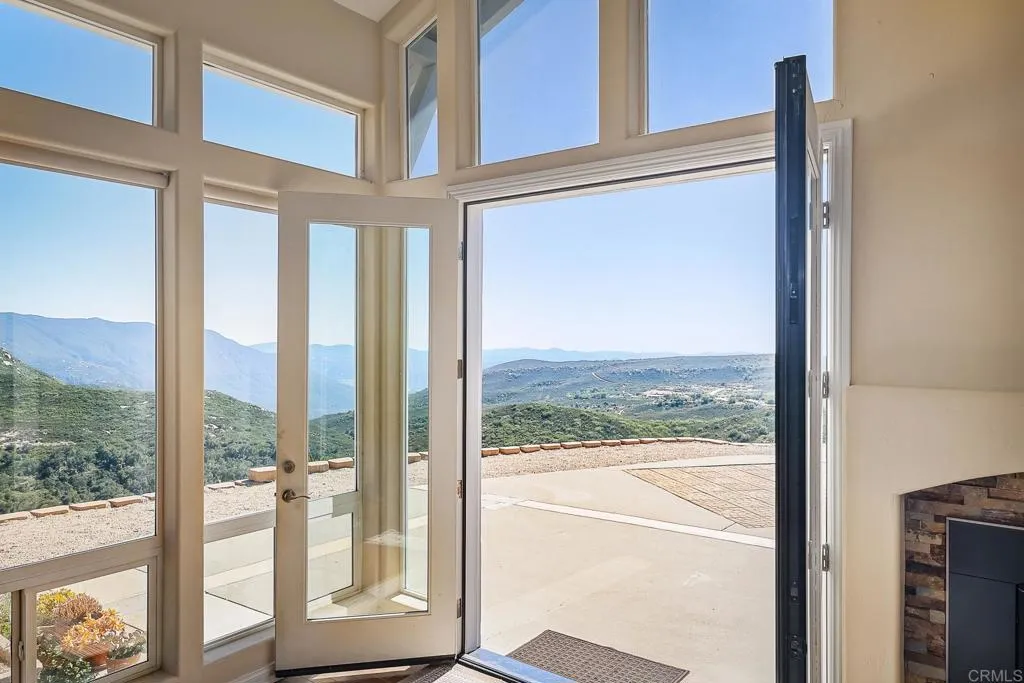 https://cdn.realtyfeed.com/cdn/127/306722472/7b4bc7f6527ad8581b0a507d98d31f54.webp
