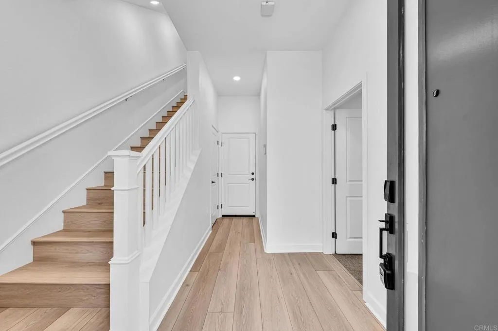 https://cdn.realtyfeed.com/cdn/127/306722486/2997e3e48250444b37b65ca6e44bbd01.webp