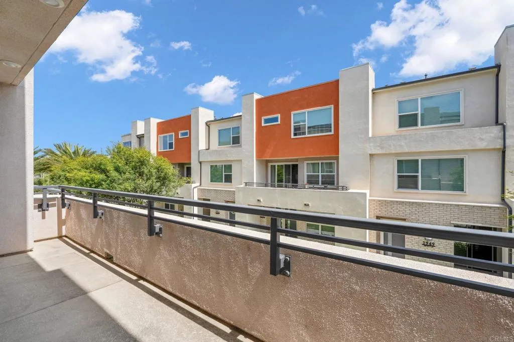 https://cdn.realtyfeed.com/cdn/127/306722486/7815e4121949f9da5b50d31ab8fd2e39.webp