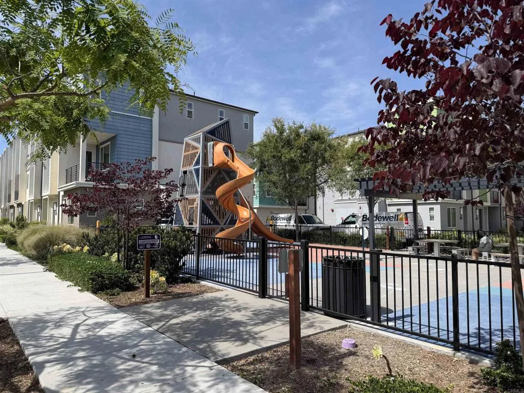 https://cdn.realtyfeed.com/cdn/127/306722486/d766031f2f14b2f8c46f810a90ce069c.webp