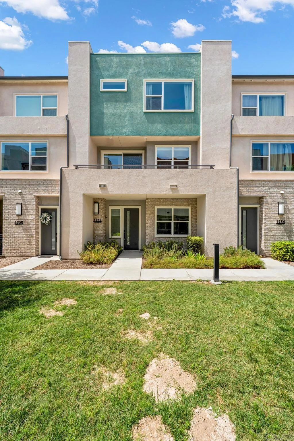 https://cdn.realtyfeed.com/cdn/127/306722486/fa84e7ec81dadb00a2c5508637652790.webp
