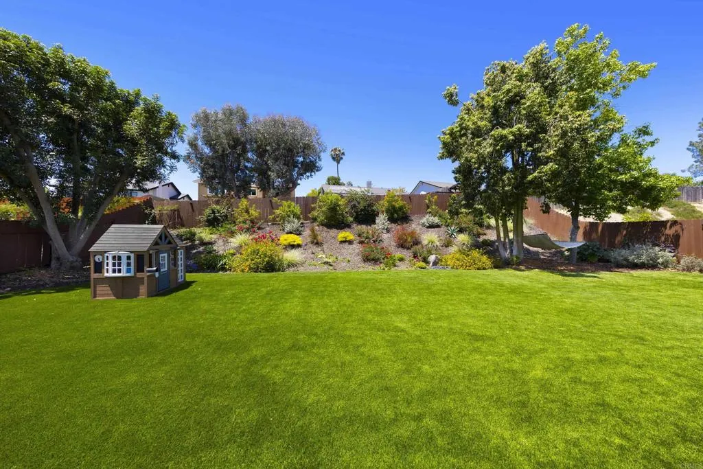 https://cdn.realtyfeed.com/cdn/127/306722496/00643e4cdcc4538119732639b5c91396.webp
