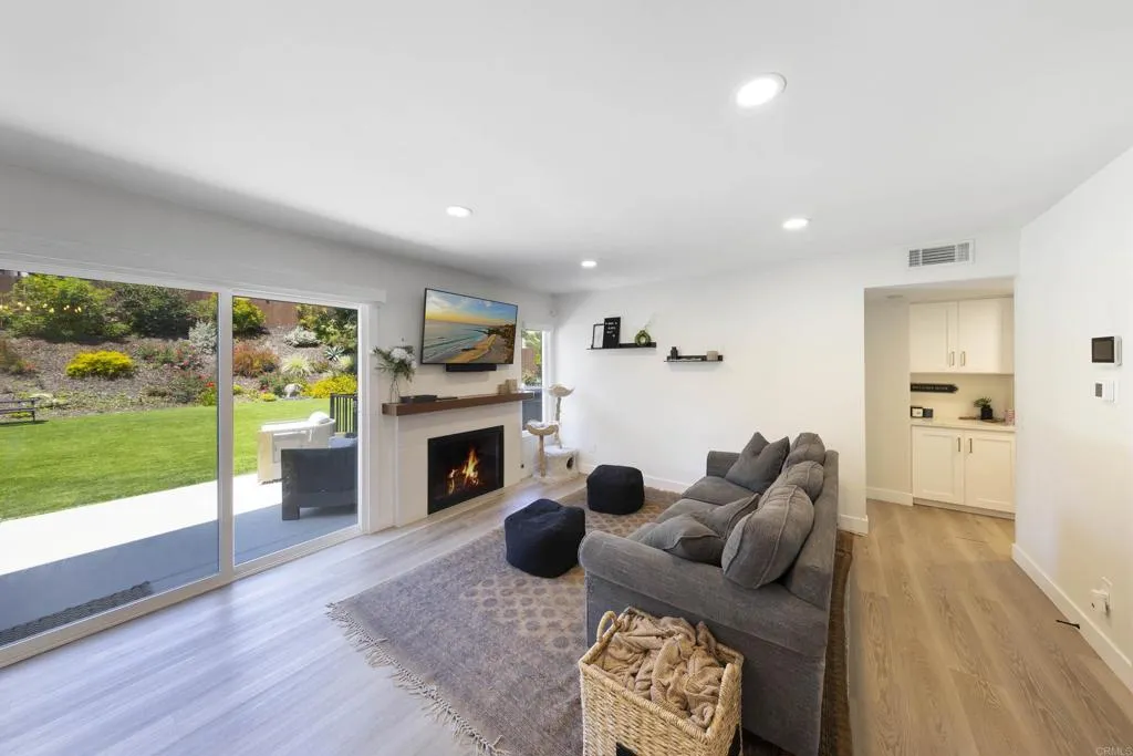 https://cdn.realtyfeed.com/cdn/127/306722496/0b245d8465a57a4eac8103737cd850e5.webp