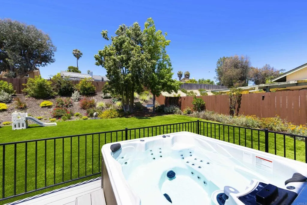 https://cdn.realtyfeed.com/cdn/127/306722496/7c3dd5815c48441d91513fe9607a66d7.webp