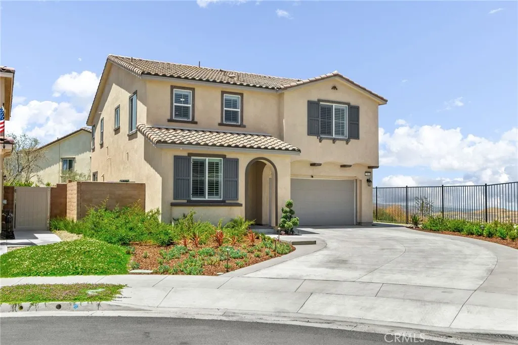 Corona, CA 92883