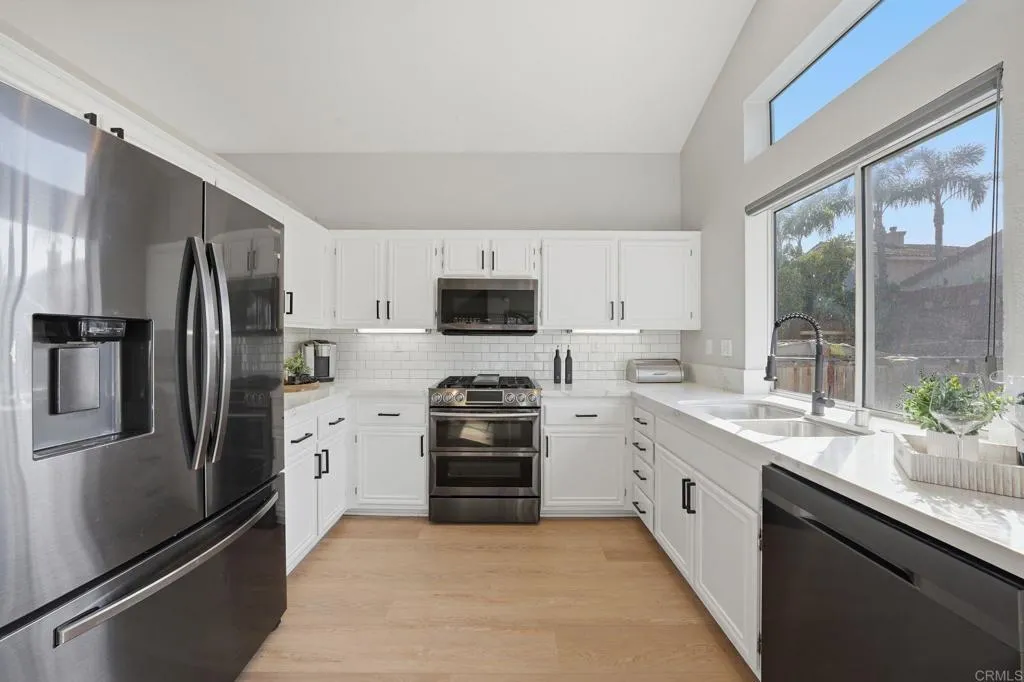 https://cdn.realtyfeed.com/cdn/127/306722548/0a5dbcb5a1a2f7cae75bb931989d87ef.webp
