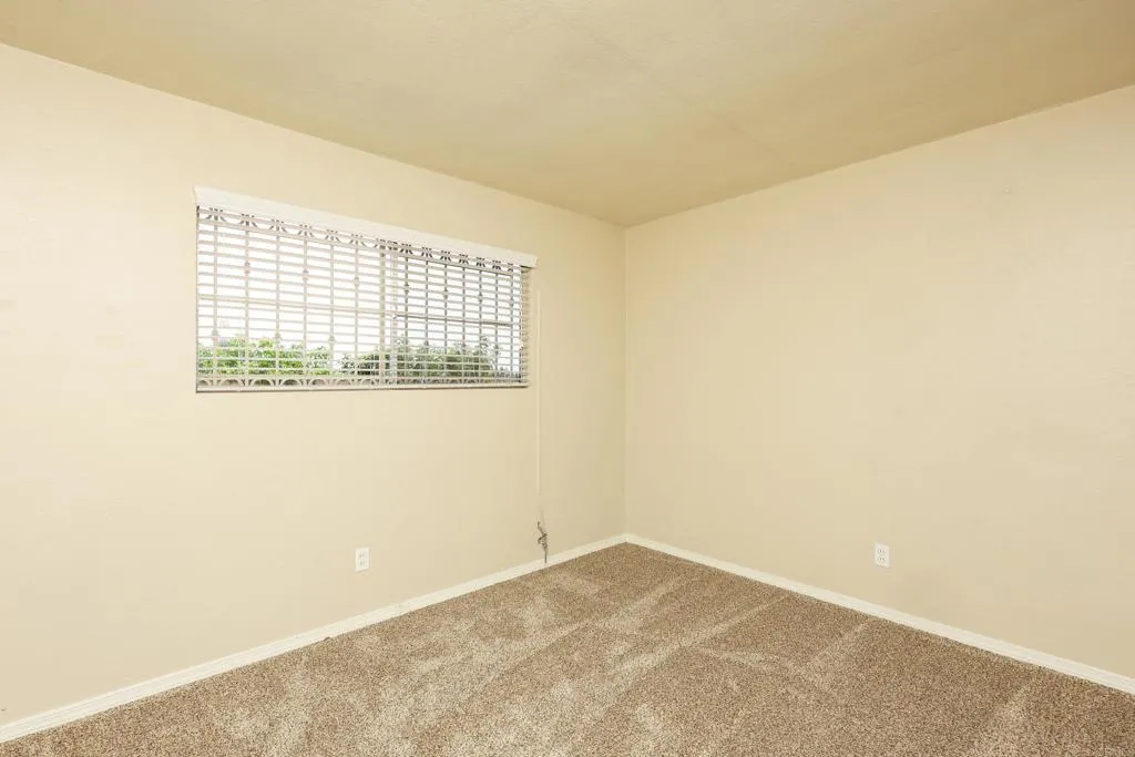 https://cdn.realtyfeed.com/cdn/127/306722593/18ffed6b533fed5f13d701762bf0469a.webp