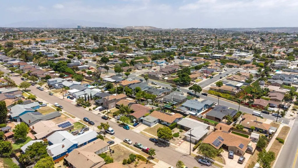 https://cdn.realtyfeed.com/cdn/127/306722593/2858eaf930bf66b5e2acee99bcaa7a91.webp