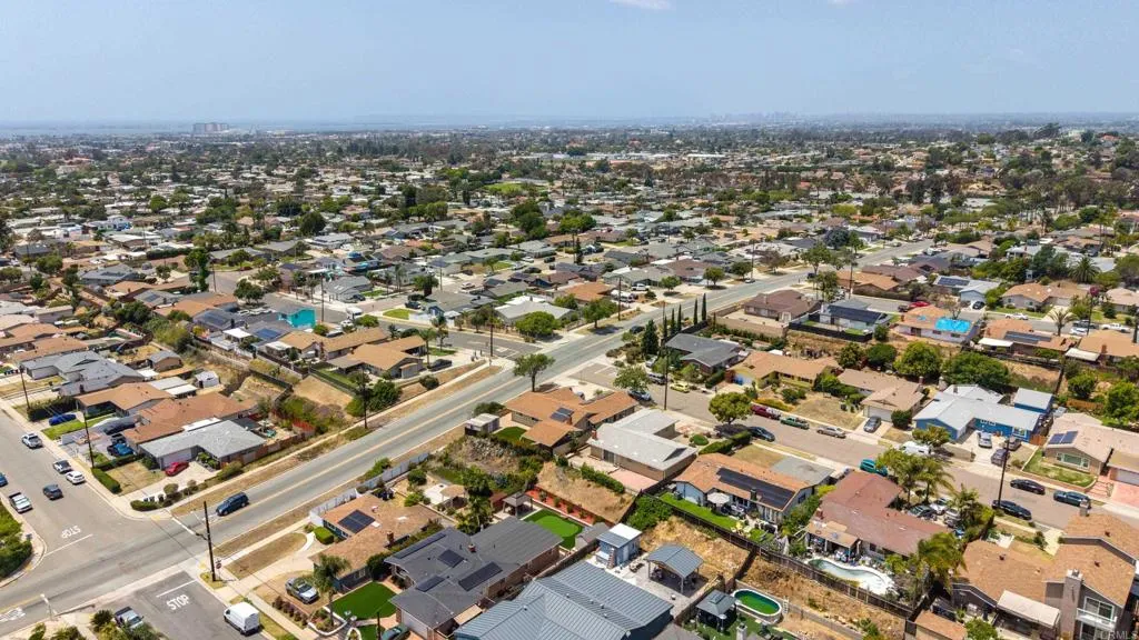 https://cdn.realtyfeed.com/cdn/127/306722593/45e182eee5249ac69dd05141179278e3.webp