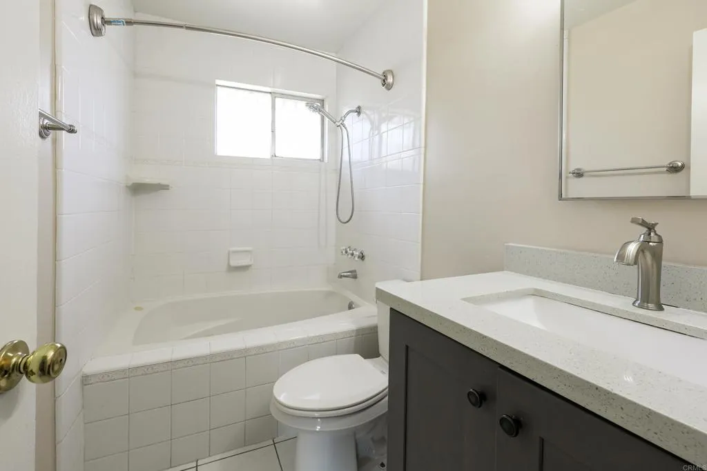 https://cdn.realtyfeed.com/cdn/127/306722593/4d9e92791070d9c59a53cece1cb4eb7d.webp