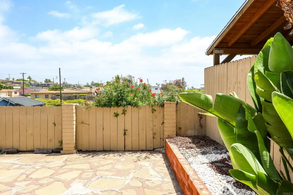 https://cdn.realtyfeed.com/cdn/127/306722593/b4cf97a736ae5c032785485f933337eb.webp