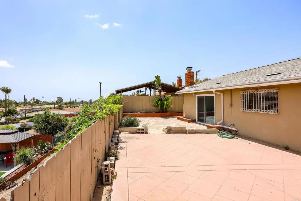 https://cdn.realtyfeed.com/cdn/127/306722593/bc18a2ce0234257feaf17b0bf70e1229.webp