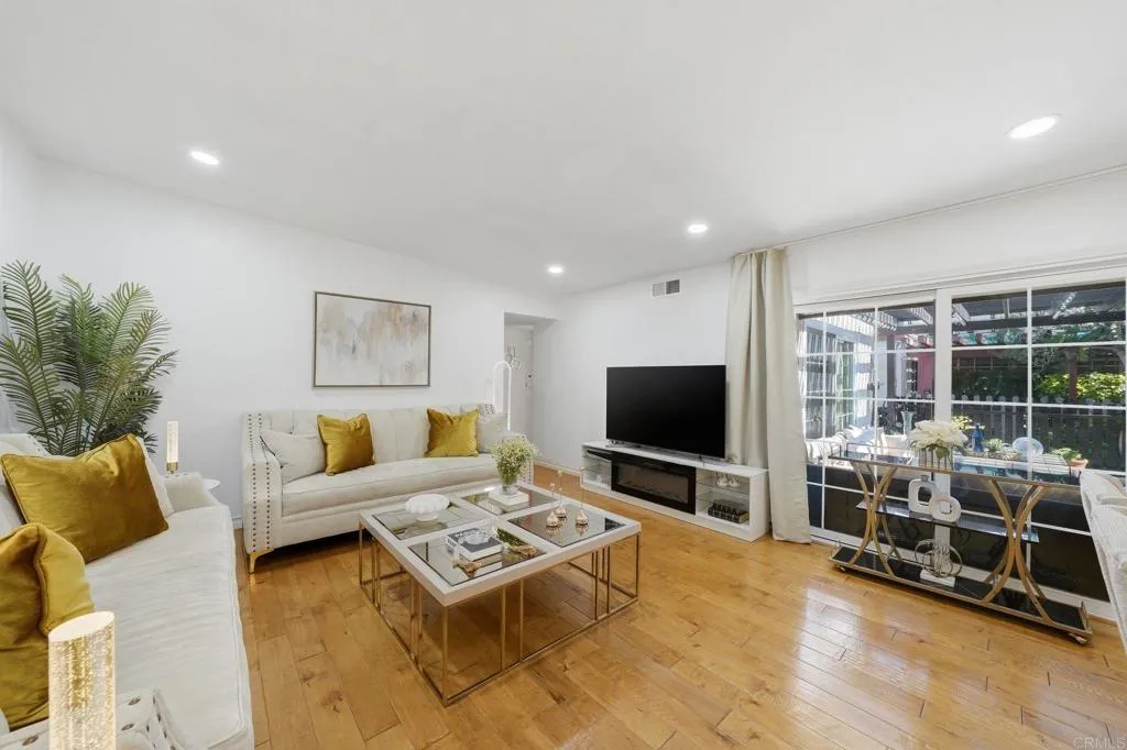 https://cdn.realtyfeed.com/cdn/127/306722605/5f4757f83a24660d51fa6cc359c1904a.webp