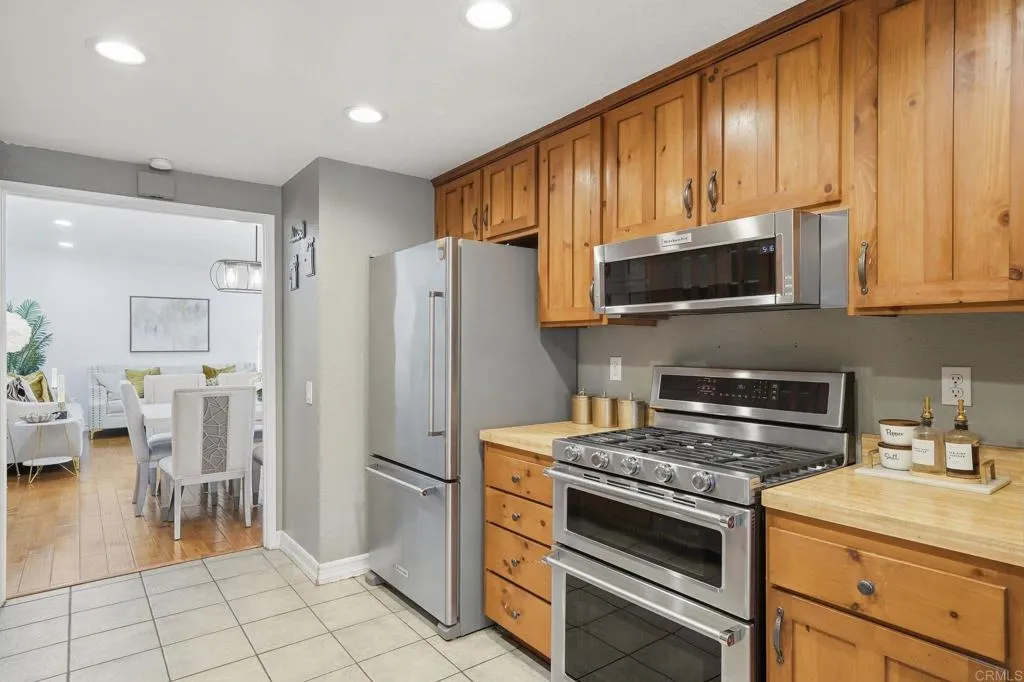 https://cdn.realtyfeed.com/cdn/127/306722605/72bdd588406432fbbe6af575f0567322.webp
