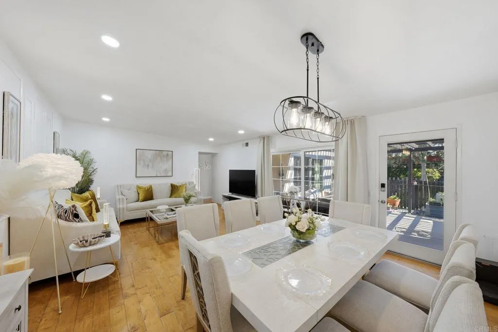 https://cdn.realtyfeed.com/cdn/127/306722605/73d69b602b8fa78779b6f18bd031eee6.webp
