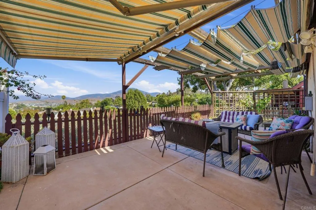 2553 Granada Circle, Spring Valley, CA 91977 - Photo 2 of 27, Spring Valley, CA