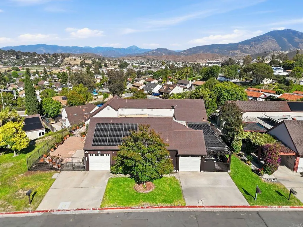 https://cdn.realtyfeed.com/cdn/127/306722605/fc3d0c8a07ca53ee51b7b38850b2a7a7.webp