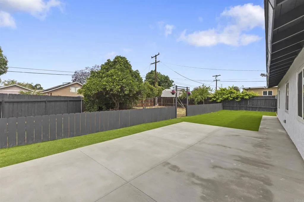 https://cdn.realtyfeed.com/cdn/127/306722653/1e0a04f97ac5ac9bd3e9f1c7e726585d.webp