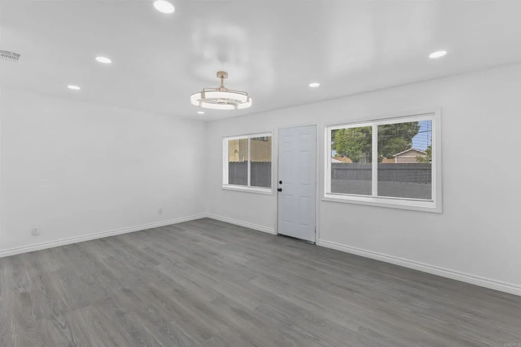 https://cdn.realtyfeed.com/cdn/127/306722653/8253cd90abb3e11654cf7cb09171410a.webp
