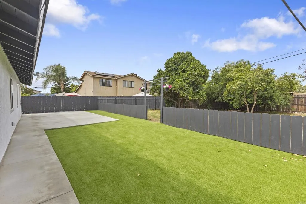 https://cdn.realtyfeed.com/cdn/127/306722653/a704760d796e5fd109f1d31092f1cd76.webp