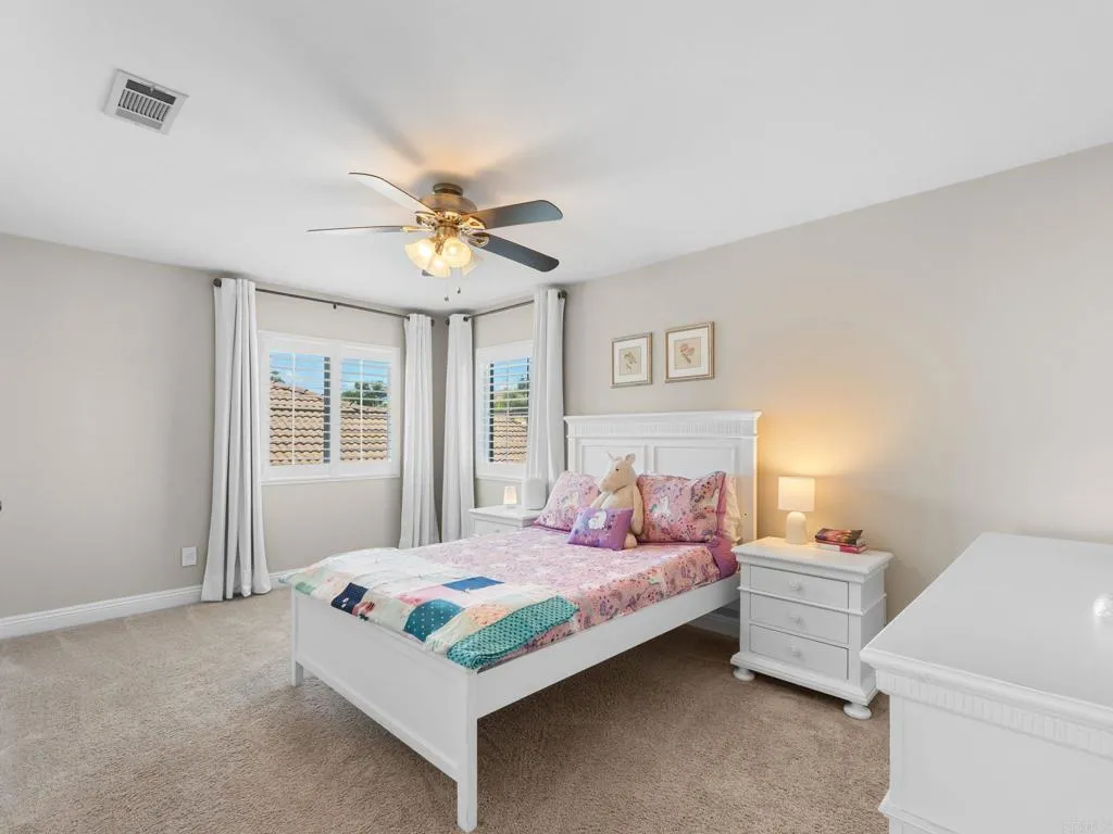 https://cdn.realtyfeed.com/cdn/127/306722656/2d84275f9cc60210d21ec9d49f801b67.webp