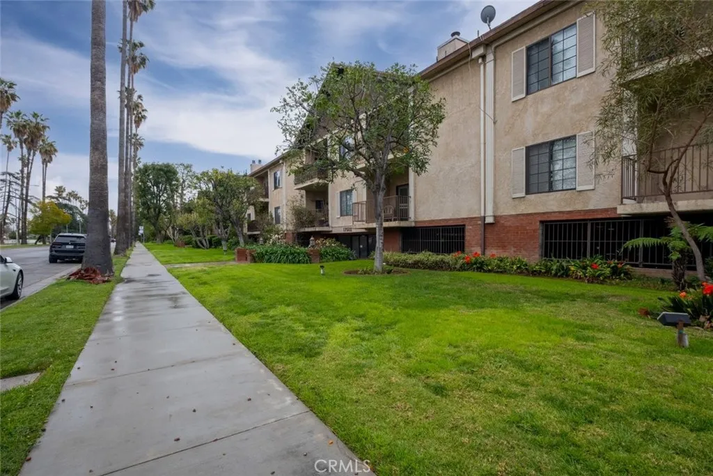 17522 Sherman Way 202