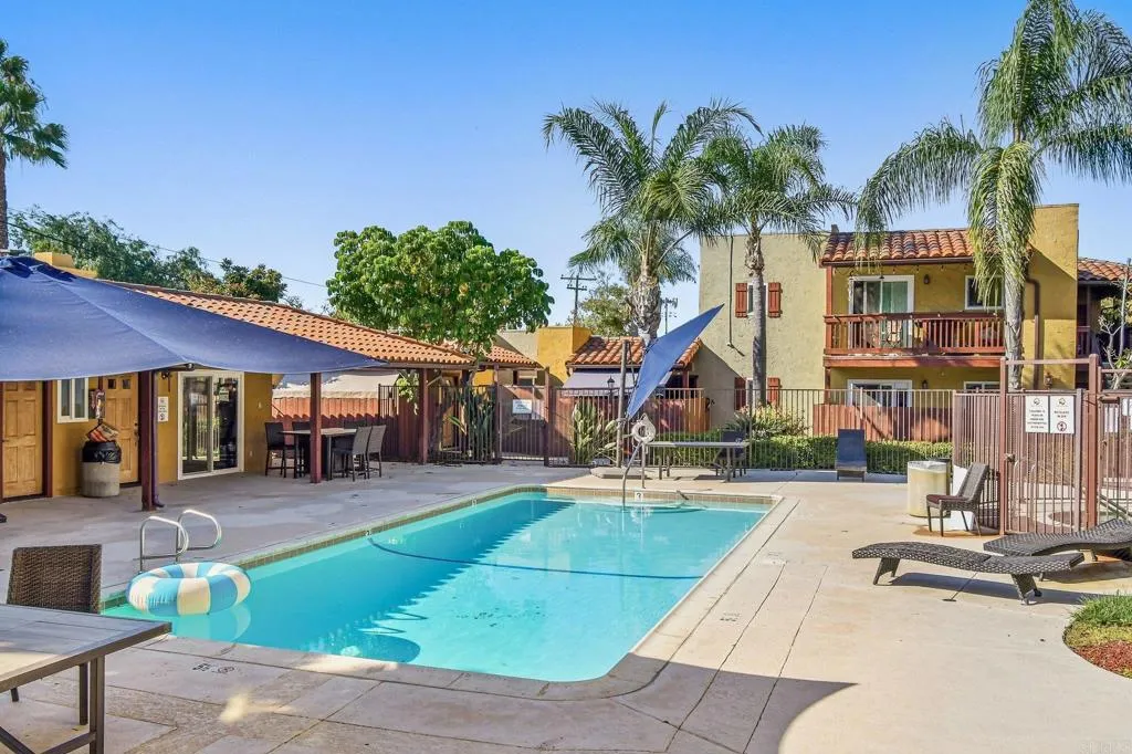 https://cdn.realtyfeed.com/cdn/127/306722735/4d03a07f4b4bb0a6866be1537882918b.webp