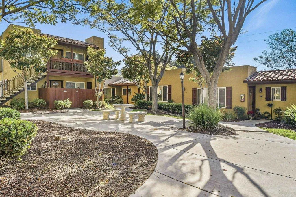 https://cdn.realtyfeed.com/cdn/127/306722735/b3441f20b976367353df6f4e640cb2d9.webp