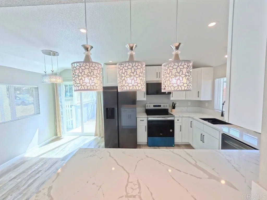 https://cdn.realtyfeed.com/cdn/127/306722756/436a1887bd9a373b992a72e43de9fca9.webp