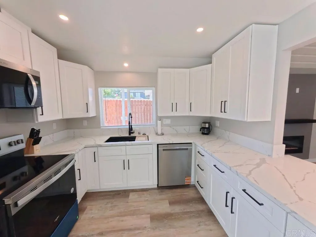 https://cdn.realtyfeed.com/cdn/127/306722756/ccd383aa5f9783414c266b482f4afb4d.webp