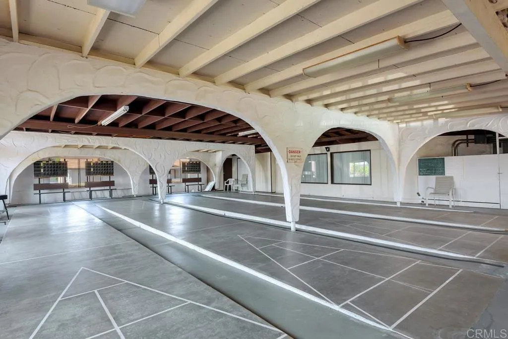 https://cdn.realtyfeed.com/cdn/127/306722759/de4acfb0b6a8f6ee7945e2aa516bfef9.webp