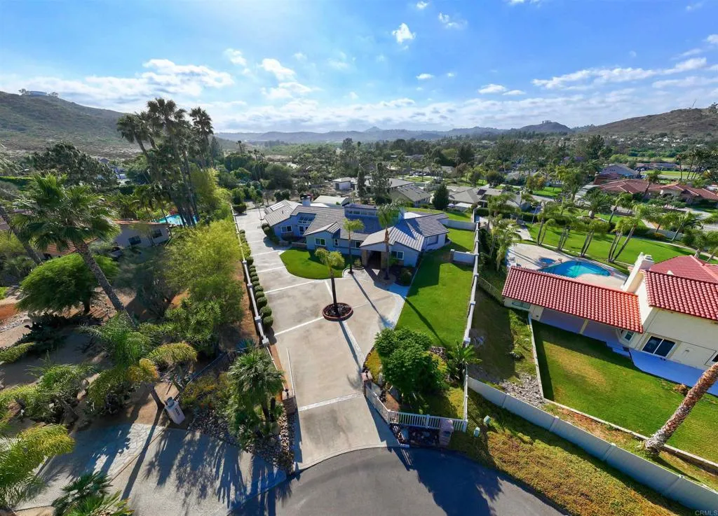 https://cdn.realtyfeed.com/cdn/127/306722789/1c350c3918cfb2a126cf62c16331a53a.webp