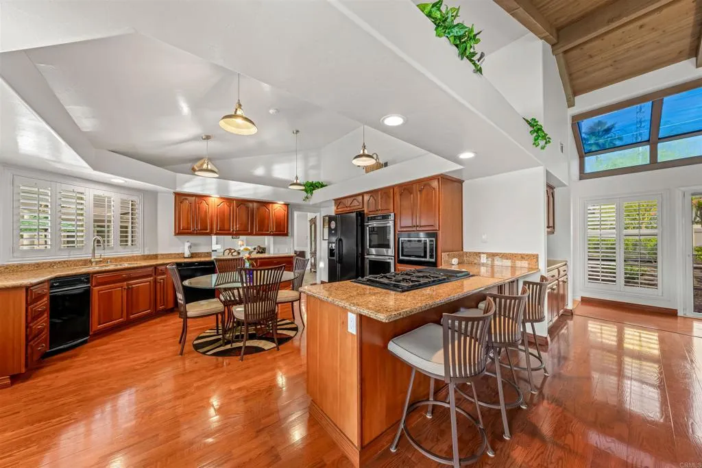 https://cdn.realtyfeed.com/cdn/127/306722789/25a7a338a23d12ca1416a3451534f764.webp