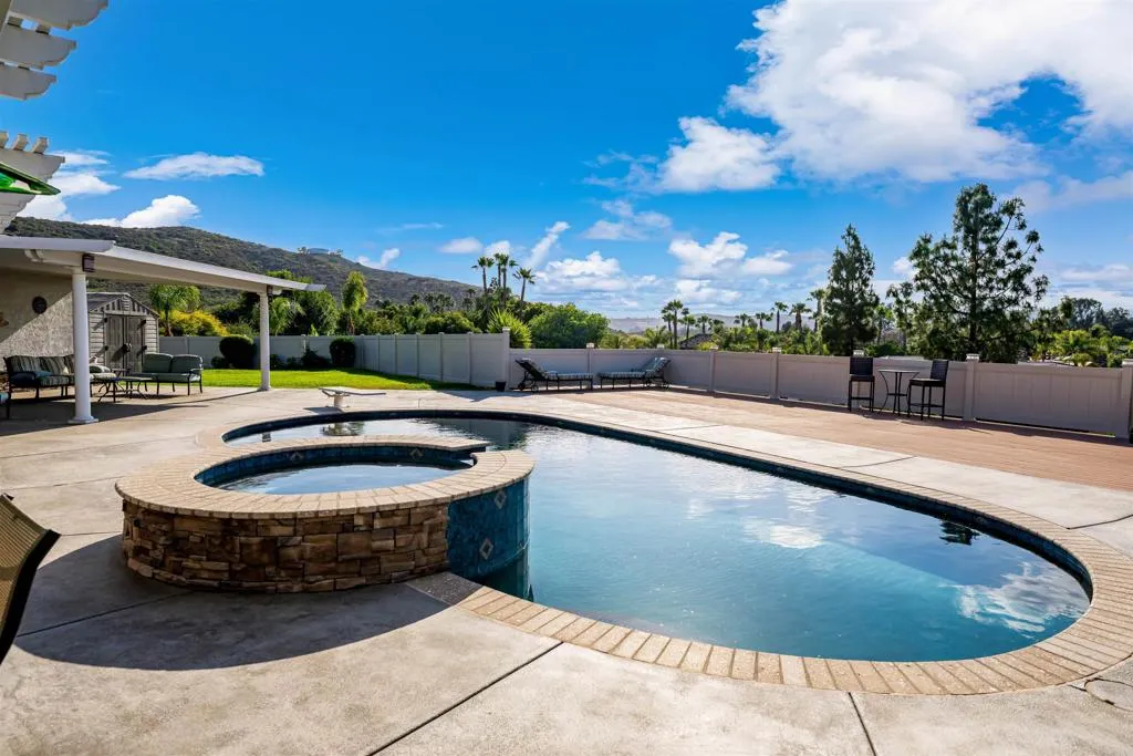 https://cdn.realtyfeed.com/cdn/127/306722789/6c8f44586884ccd027be411d95813a18.webp