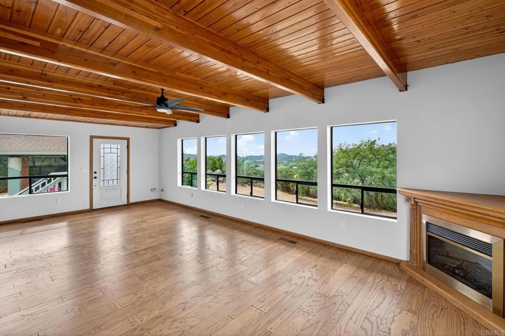 https://cdn.realtyfeed.com/cdn/127/306722791/813a46c51e76b3d854931b360e29768b.webp
