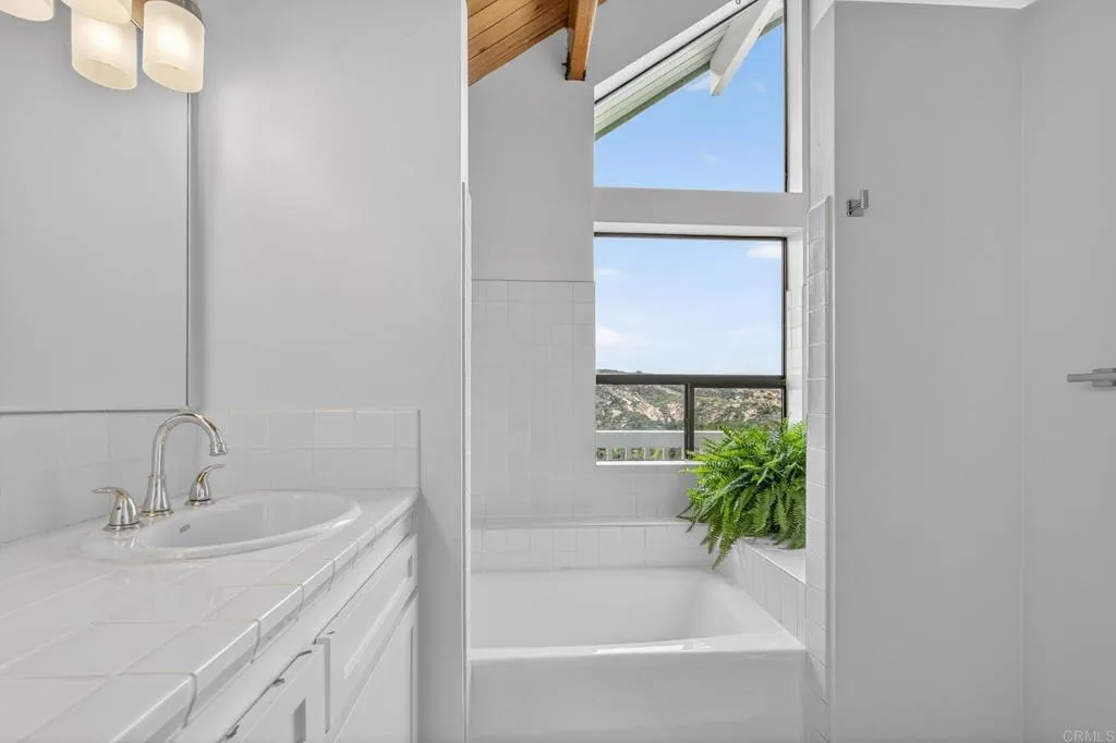 https://cdn.realtyfeed.com/cdn/127/306722791/c3acf7b864b964c623b923054db20117.webp