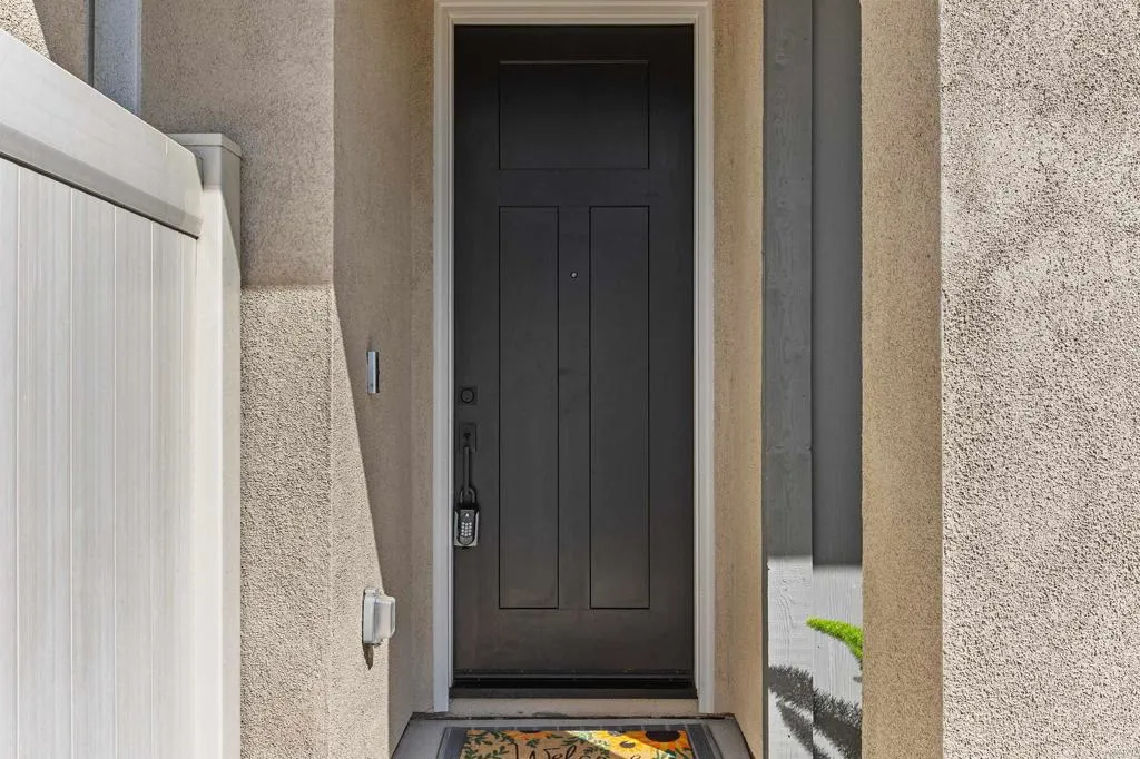 https://cdn.realtyfeed.com/cdn/127/306722826/19542bf02c91aa09bda914f91e70c133.webp