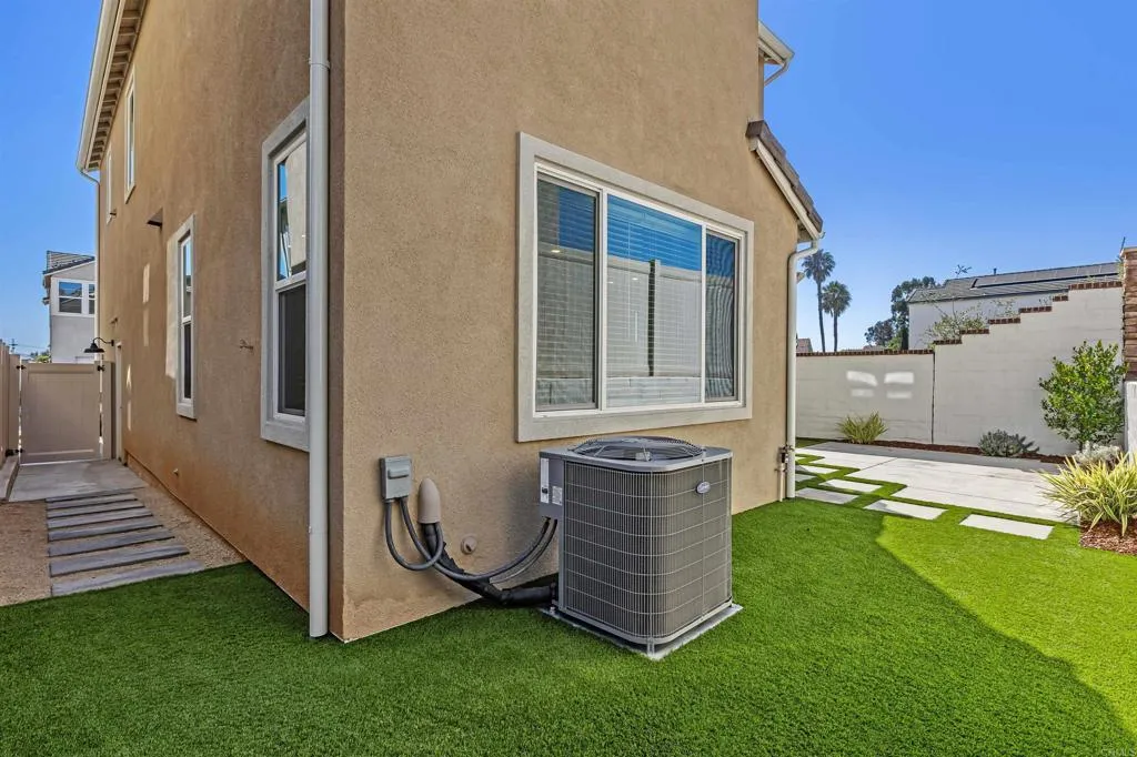 https://cdn.realtyfeed.com/cdn/127/306722826/be6e61b1892f595de81ae72b140624ef.webp