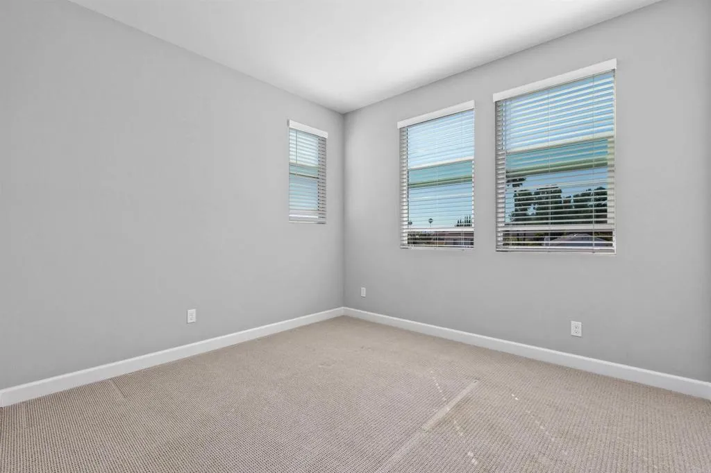 https://cdn.realtyfeed.com/cdn/127/306722826/e87a9e3bee071ba027cff054380b58fb.webp