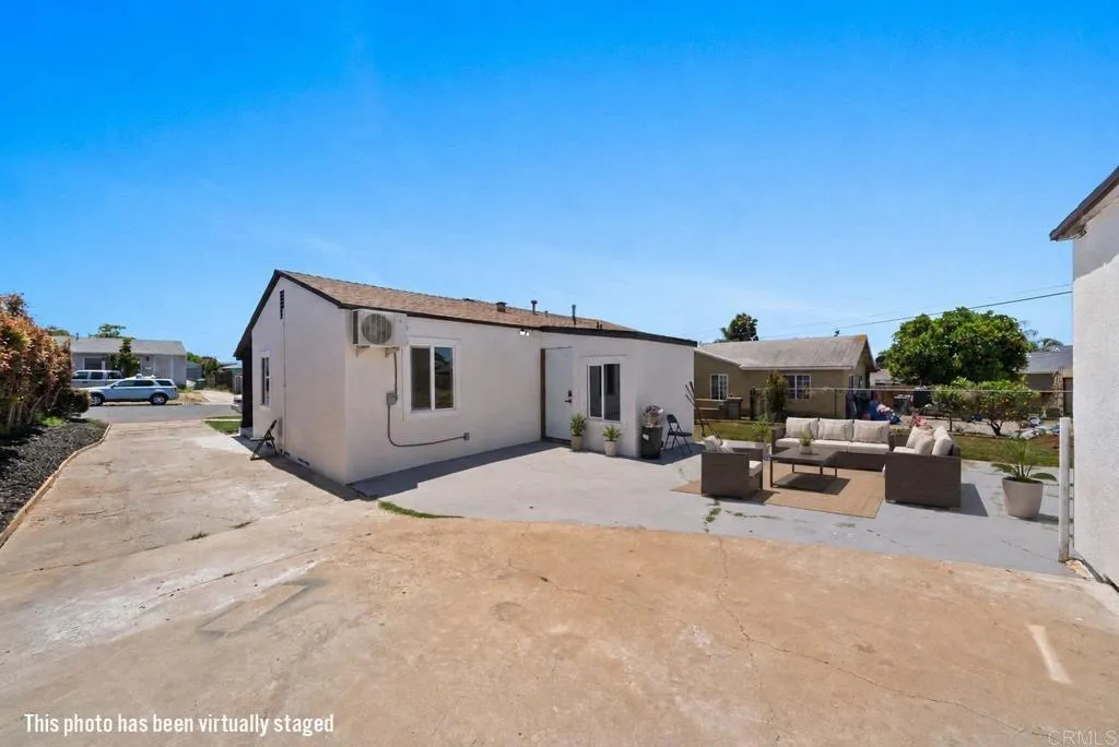https://cdn.realtyfeed.com/cdn/127/306722833/1e1cda57a83c682cc63fd6d7449f0c8e.webp
