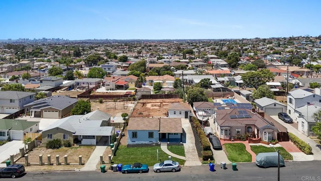 https://cdn.realtyfeed.com/cdn/127/306722833/e59b27f90d43dc72b864f7ec00f1c188.webp