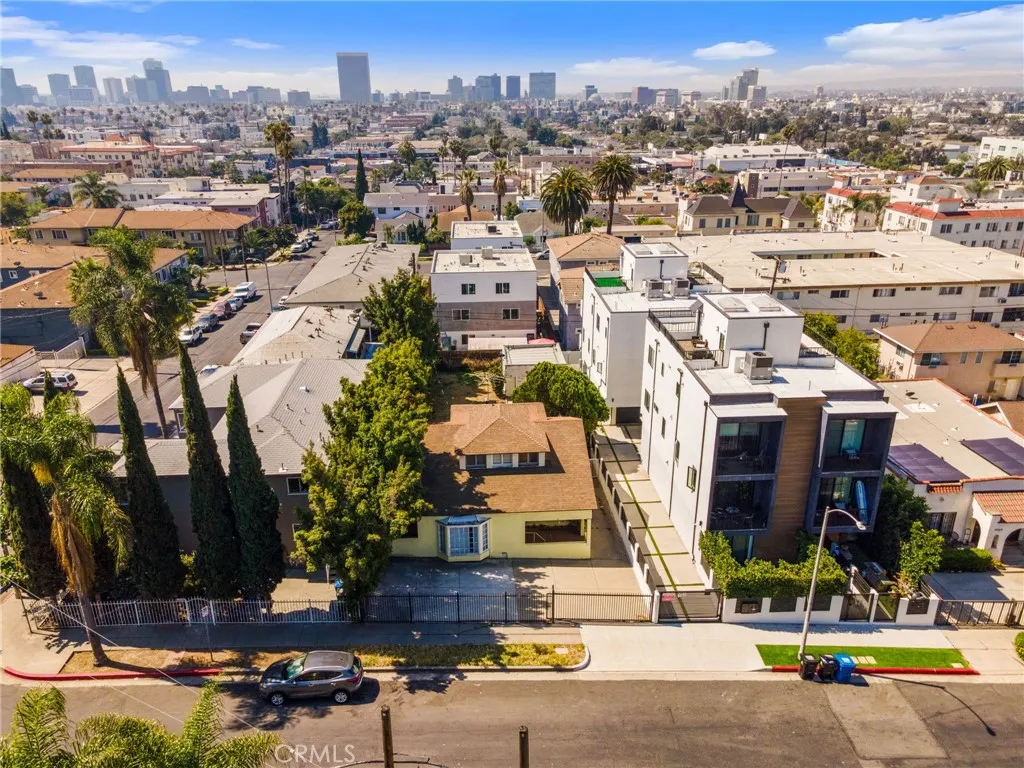 4458 Maplewood Avenue, Los Angeles, CA 90004 - Photo 5 of 38, Los Angeles, CA