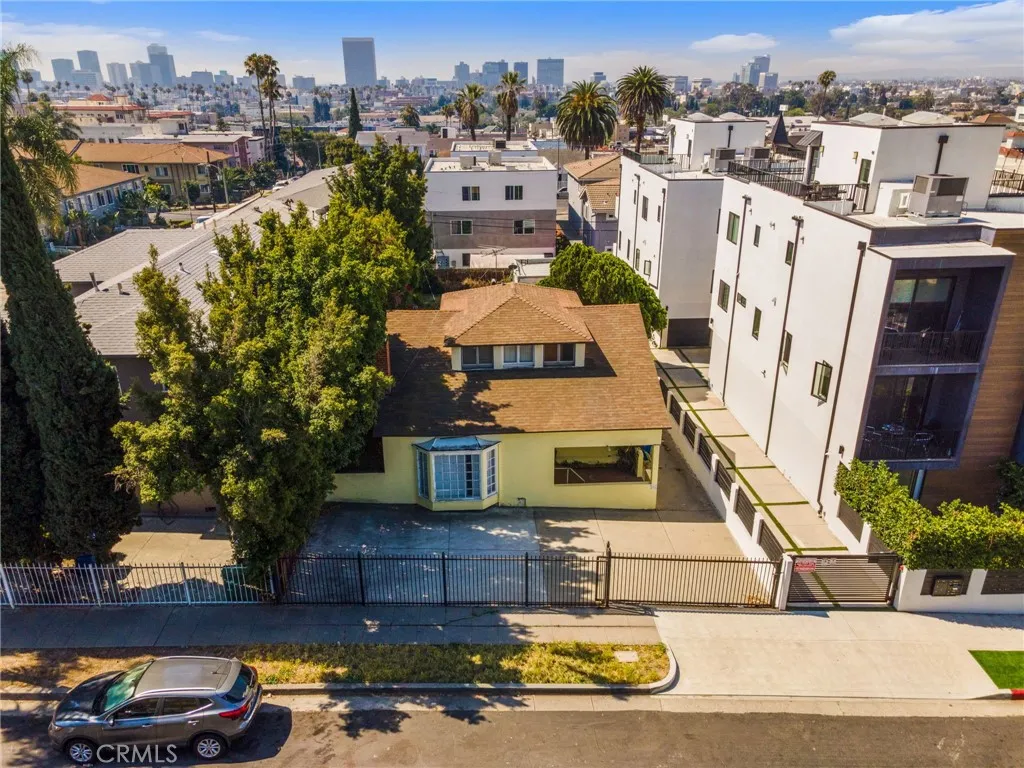 4458 Maplewood Avenue, Los Angeles, CA 90004 - Photo 3 of 38, Los Angeles, CA