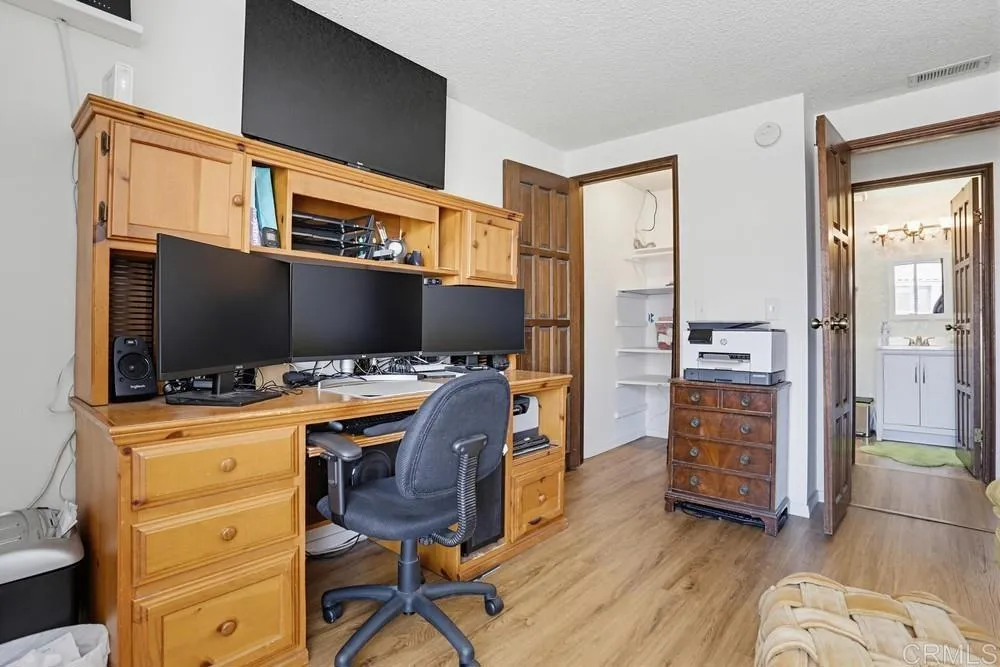 https://cdn.realtyfeed.com/cdn/127/306722867/3df7afafa3b6f7fecb886df185ea10ed.webp