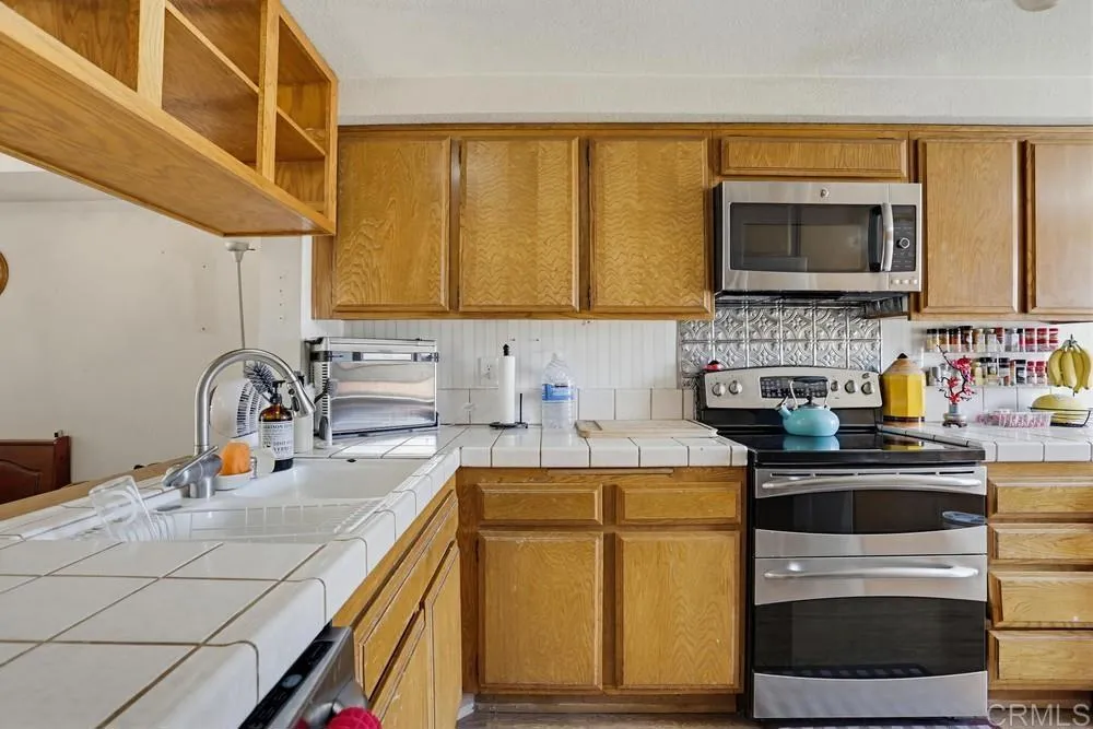 https://cdn.realtyfeed.com/cdn/127/306722867/6854c95af29922ce2a5bed31bcb741a6.webp