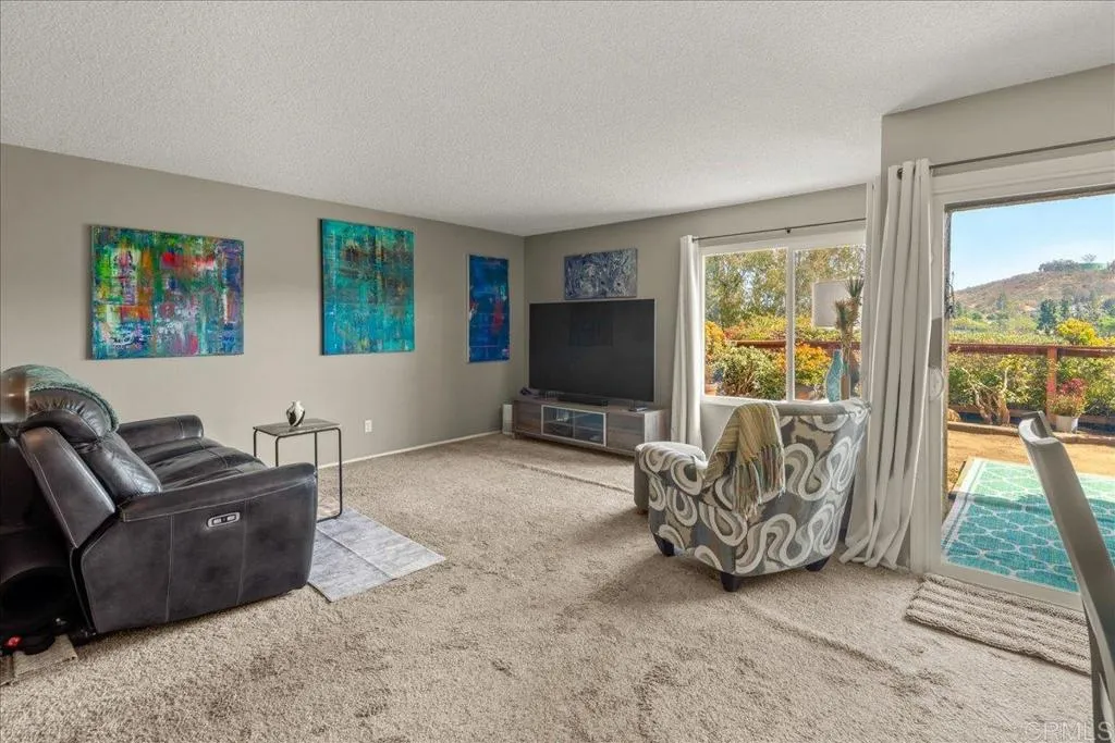 https://cdn.realtyfeed.com/cdn/127/306722878/03d7f3b984b1a8103a8a120cfededba4.webp