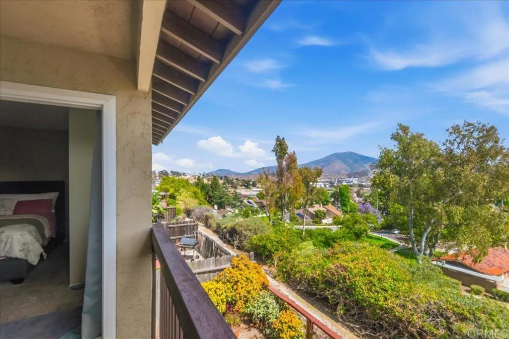 https://cdn.realtyfeed.com/cdn/127/306722878/221fa5578068415c4cb8492c9812c26e.webp