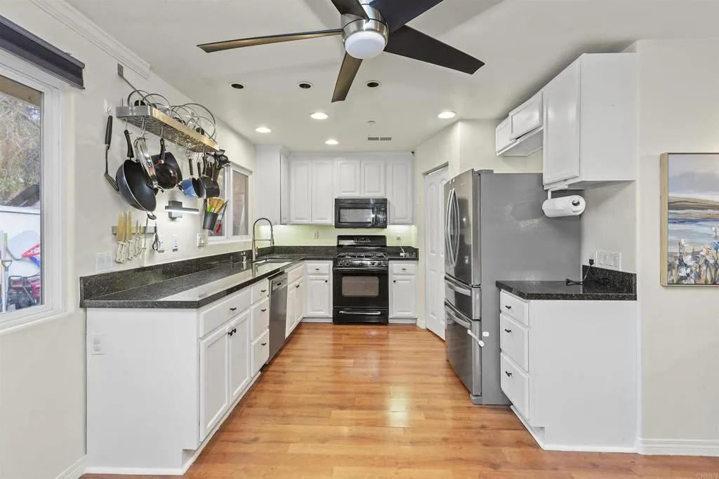 https://cdn.realtyfeed.com/cdn/127/306722890/546c0a1eeddc0d824a9d175a43878a4d.webp
