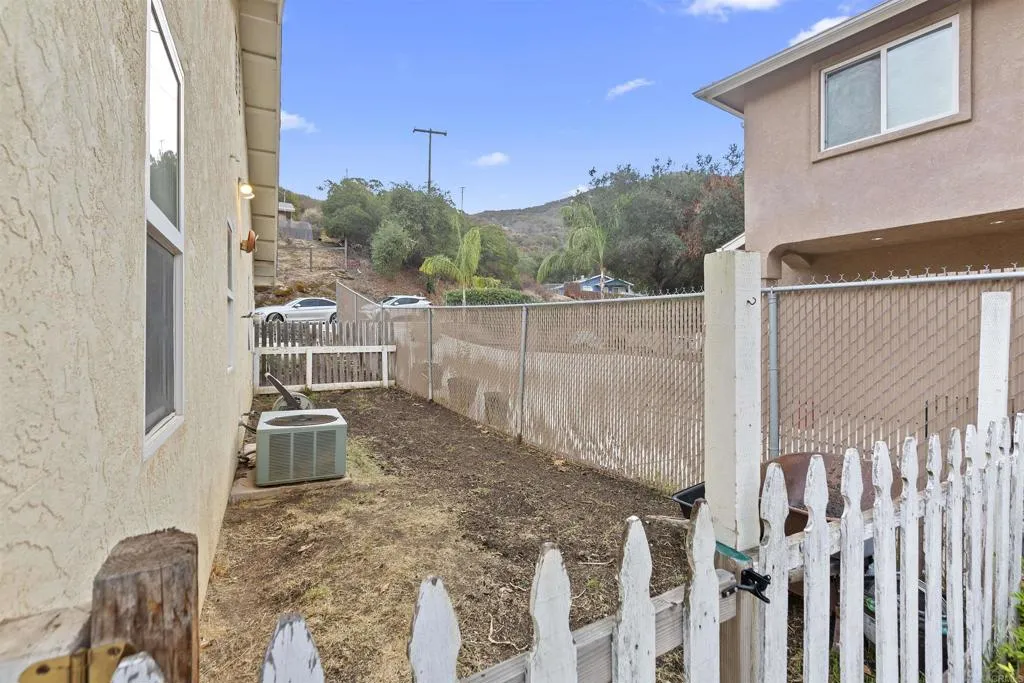 https://cdn.realtyfeed.com/cdn/127/306722890/d1a74c2124807fc9a77121d338459f3e.webp